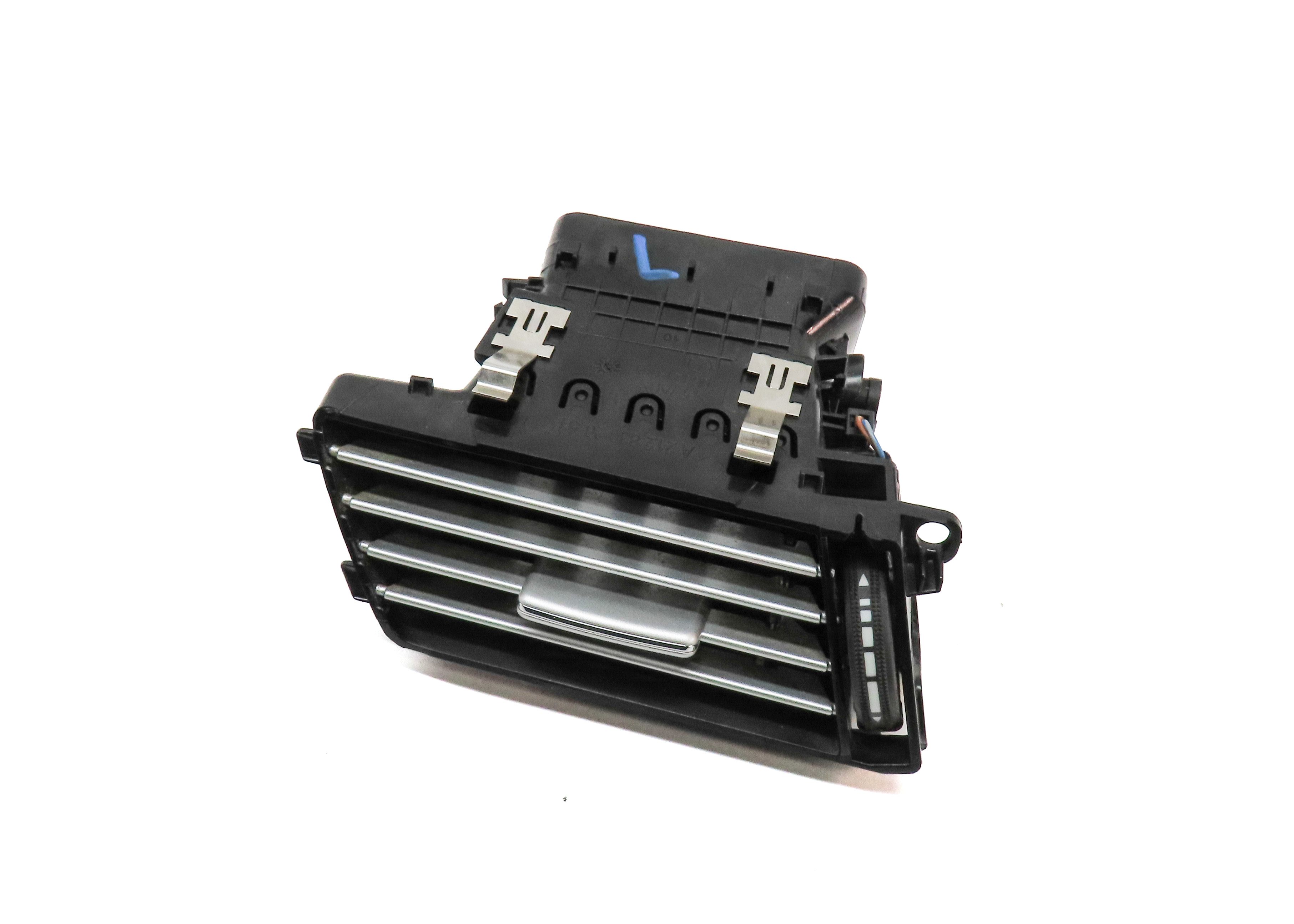 2013 MERCEDES E350 (W212) FRONT LEFT DRIVER DASH HEAT AIR AC VENT (BLACK) — exact item pictured